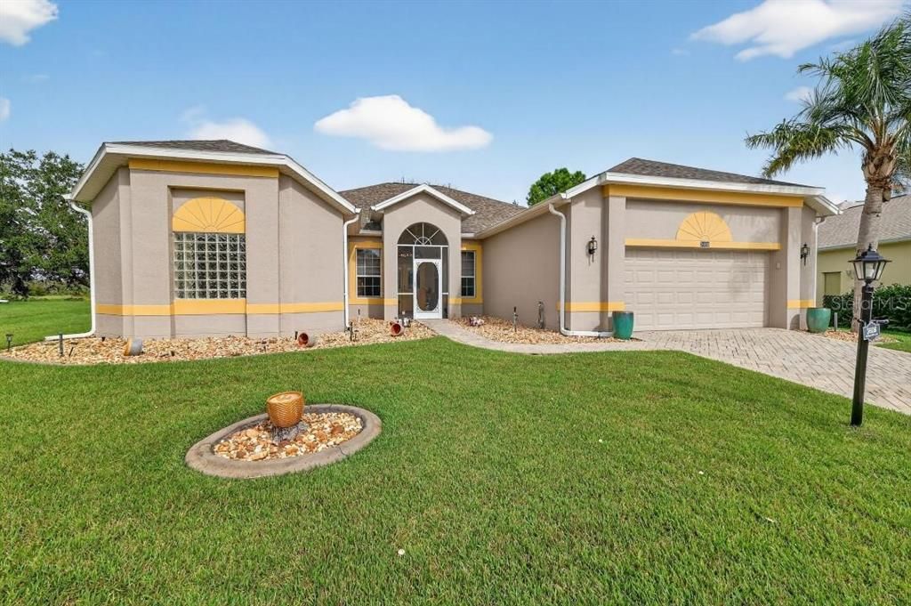 For Sale: $474,500 (3 beds, 2 baths, 2664 Square Feet)