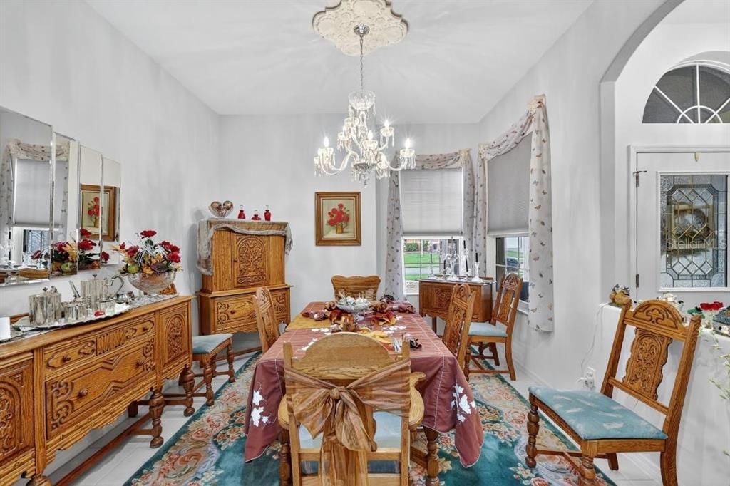 For Sale: $474,500 (3 beds, 2 baths, 2664 Square Feet)