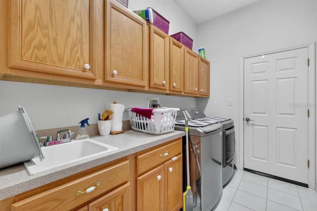 For Sale: $474,500 (3 beds, 2 baths, 2664 Square Feet)