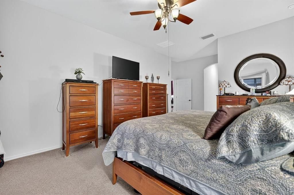 For Sale: $474,500 (3 beds, 2 baths, 2664 Square Feet)