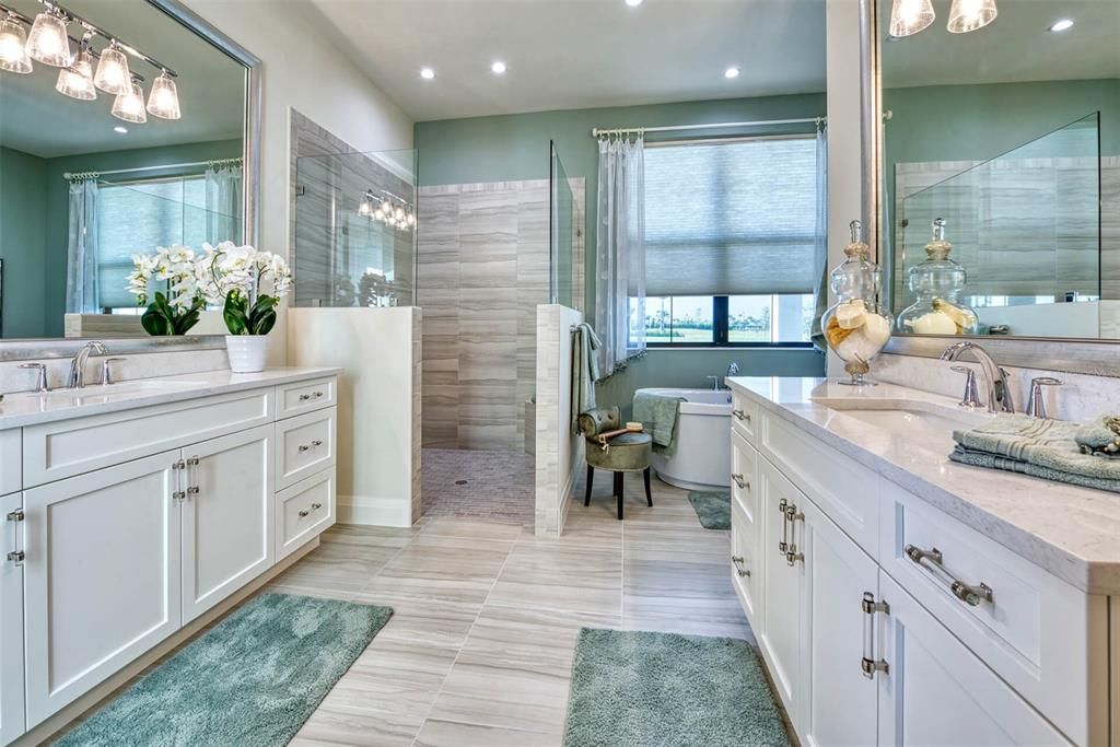 For Sale: $1,549,900 (4 beds, 4 baths, 3016 Square Feet)