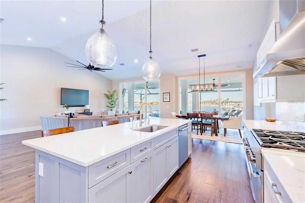 For Sale: $1,549,900 (4 beds, 4 baths, 3016 Square Feet)