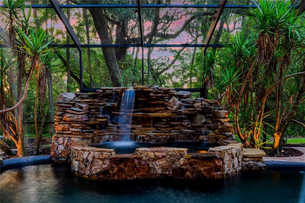 待售: $1,750,000 (6 贝兹, 4 浴室, 5298 平方英尺)