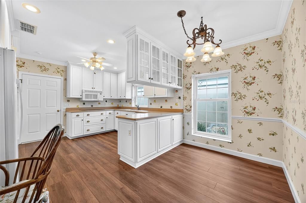 待售: $849,999 (3 贝兹, 2 浴室, 2501 平方英尺)