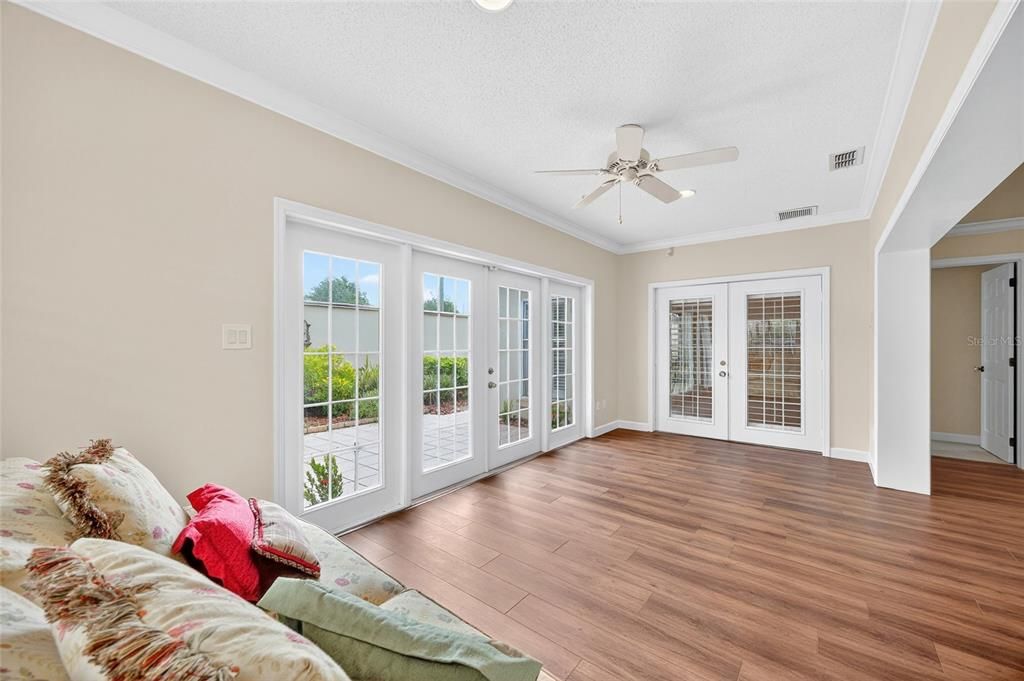 待售: $849,999 (3 贝兹, 2 浴室, 2501 平方英尺)