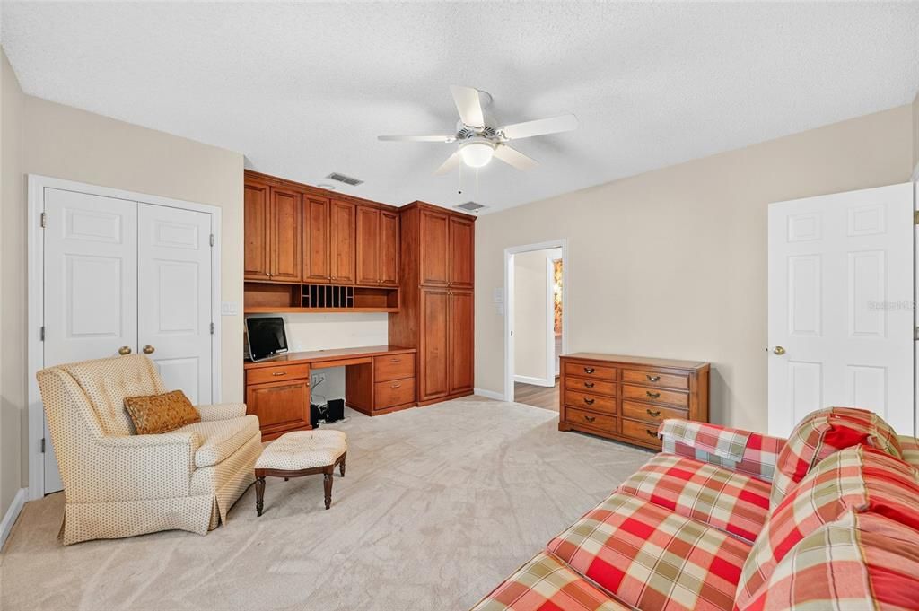 待售: $849,999 (3 贝兹, 2 浴室, 2501 平方英尺)