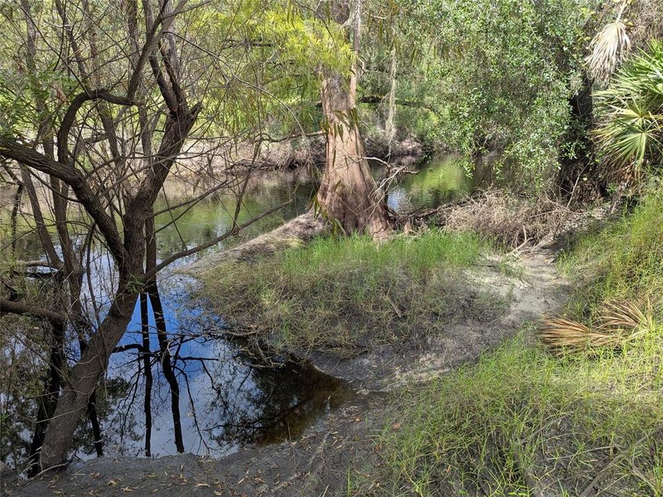 En Venta: $198,000 (3 camas, 2 baños, 864 Pies cuadrados)