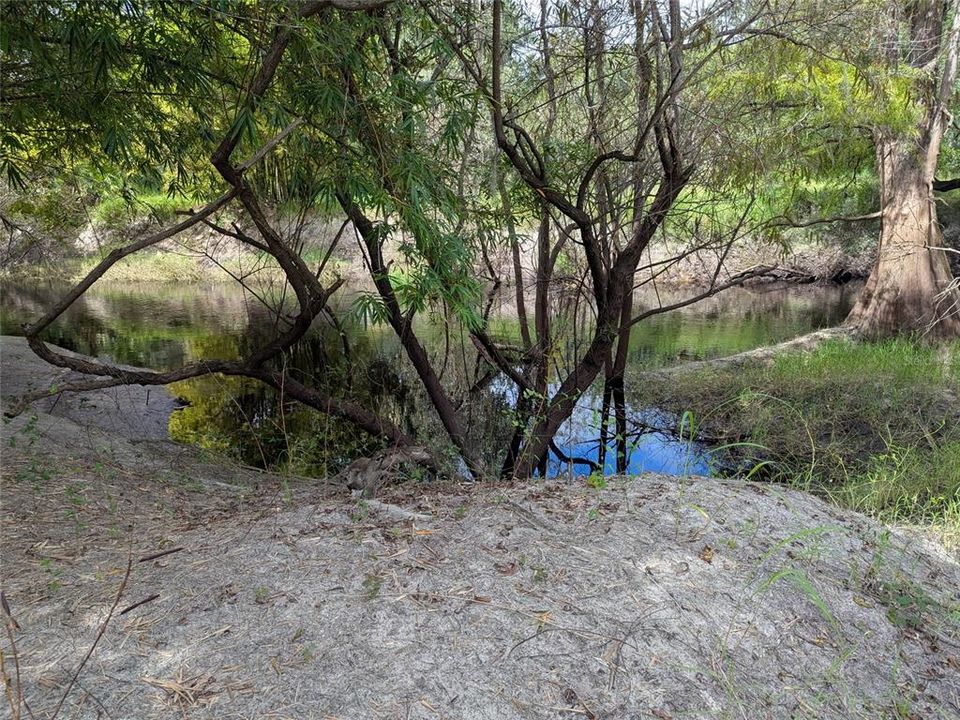 En Venta: $198,000 (3 camas, 2 baños, 864 Pies cuadrados)