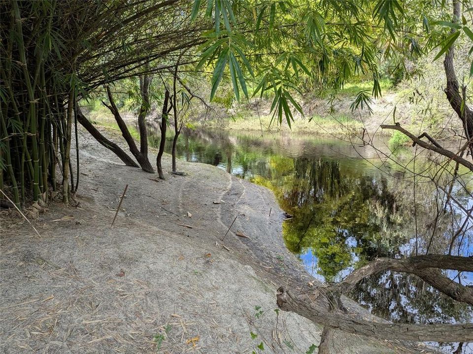 En Venta: $198,000 (3 camas, 2 baños, 864 Pies cuadrados)