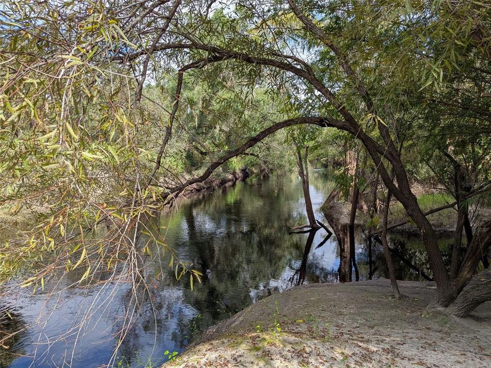 En Venta: $198,000 (3 camas, 2 baños, 864 Pies cuadrados)