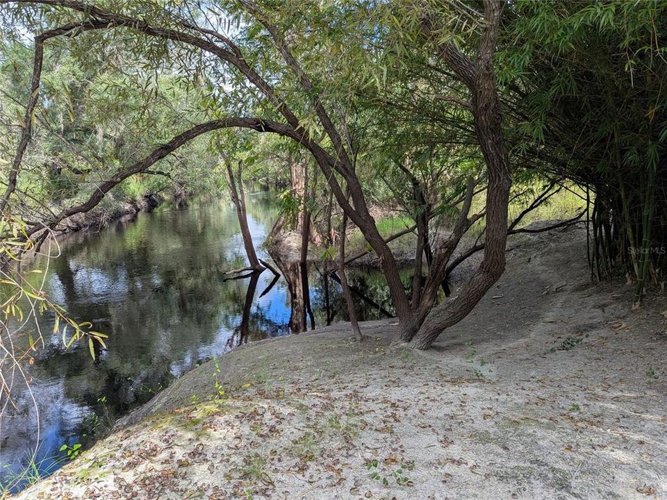 En Venta: $198,000 (3 camas, 2 baños, 864 Pies cuadrados)