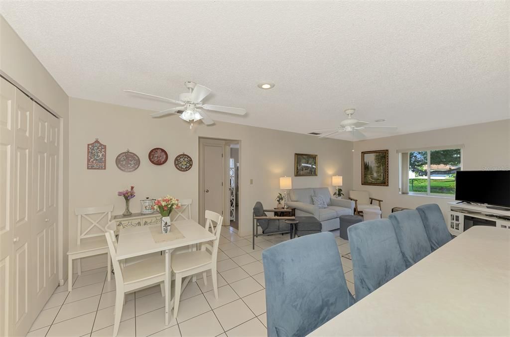 Active With Contract: $239,900 (2 beds, 2 baths, 1507 Square Feet)