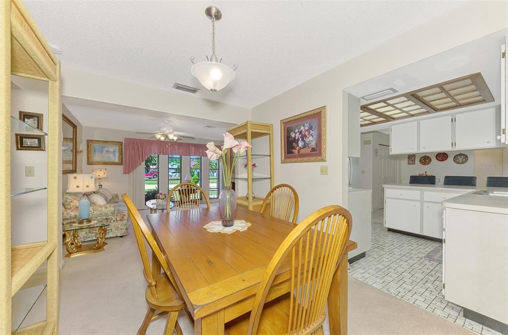 Active With Contract: $239,900 (2 beds, 2 baths, 1507 Square Feet)