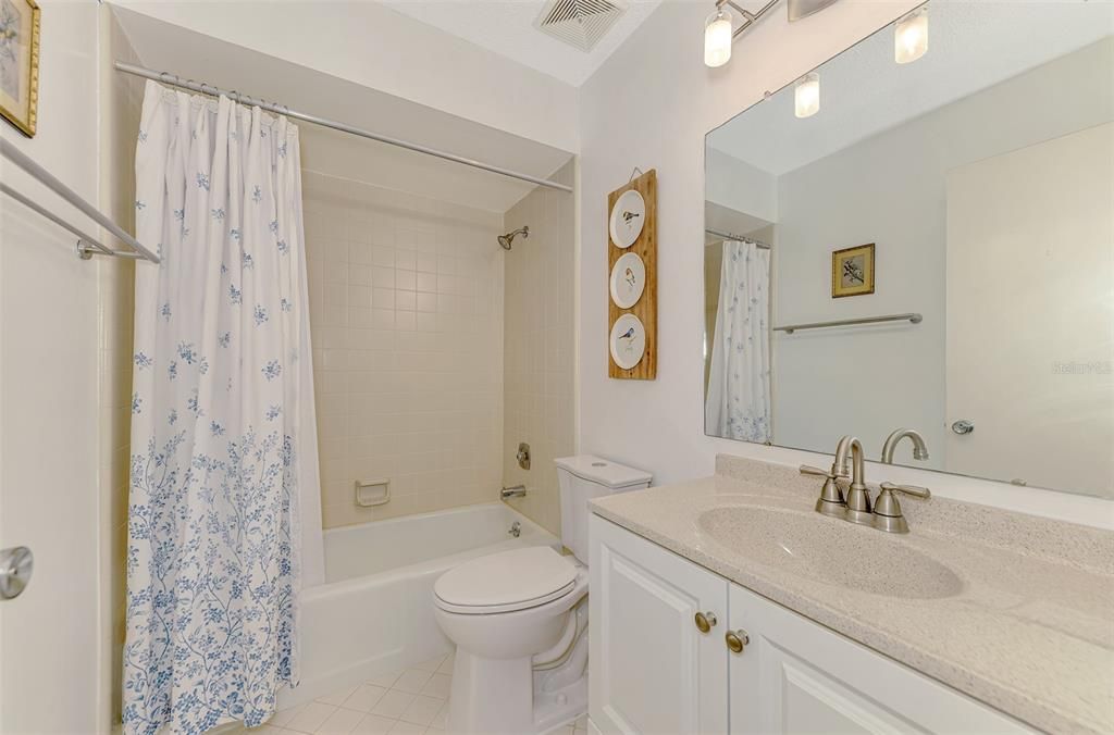 Active With Contract: $239,900 (2 beds, 2 baths, 1507 Square Feet)