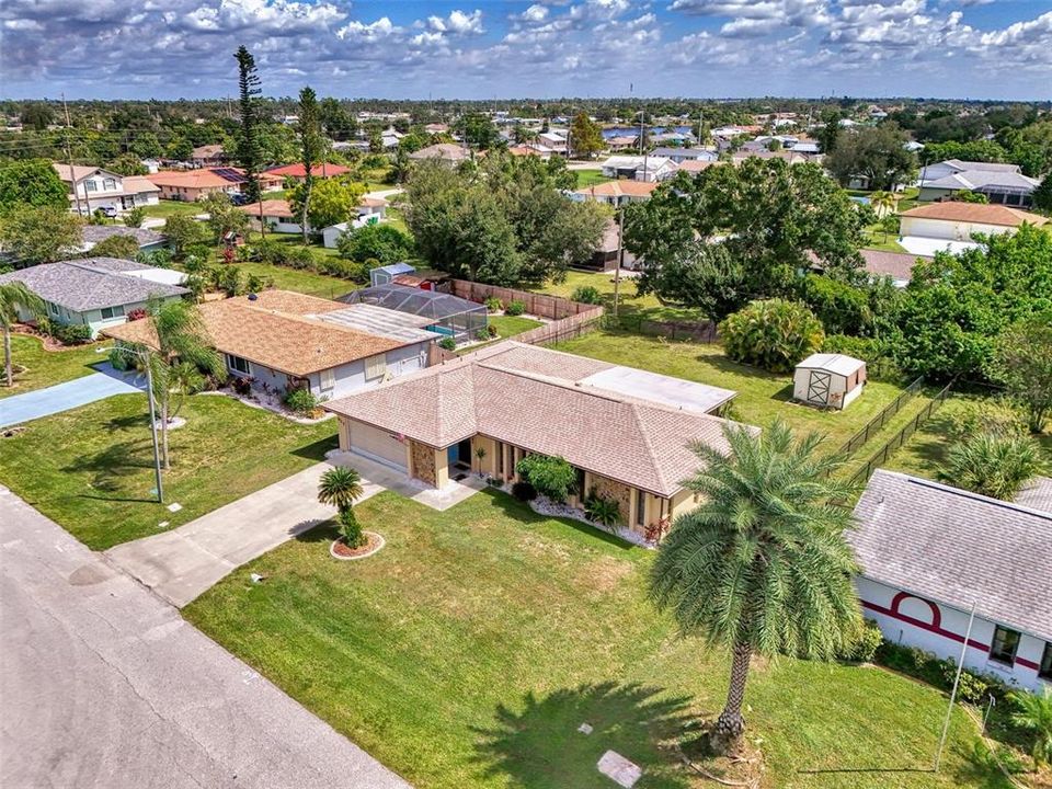 Active With Contract: $239,900 (2 beds, 2 baths, 1507 Square Feet)