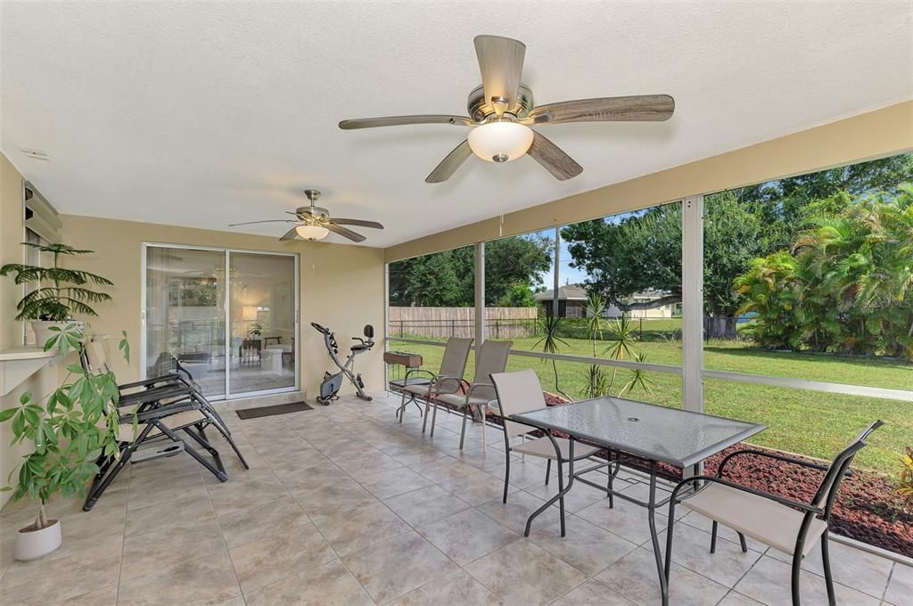 Active With Contract: $239,900 (2 beds, 2 baths, 1507 Square Feet)