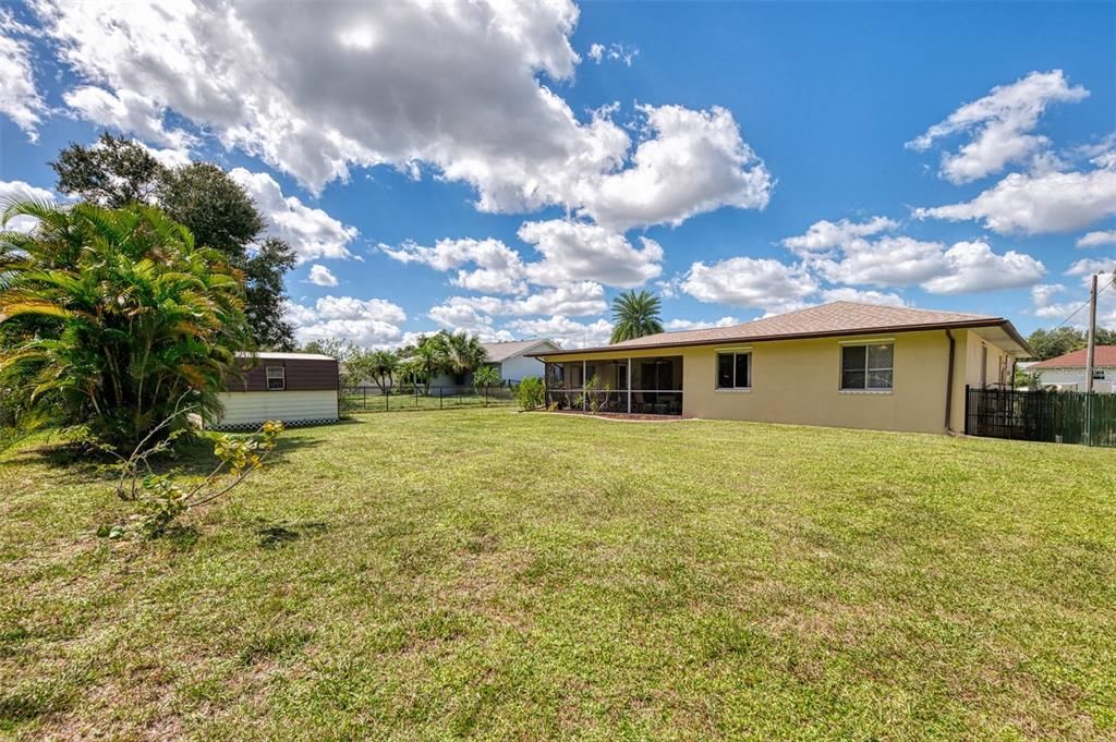 Active With Contract: $239,900 (2 beds, 2 baths, 1507 Square Feet)