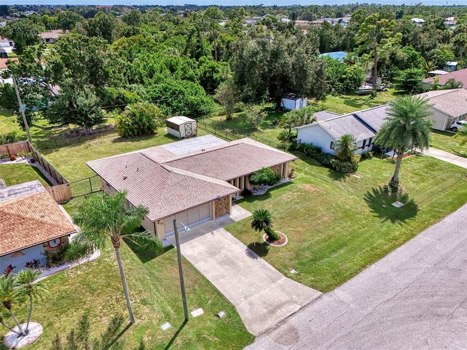 Active With Contract: $239,900 (2 beds, 2 baths, 1507 Square Feet)