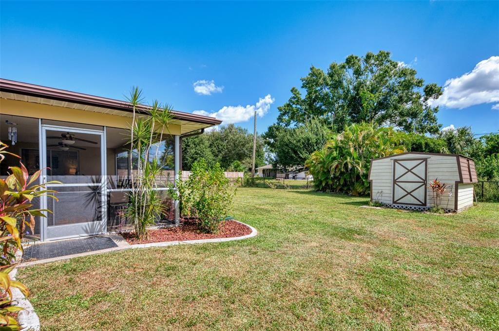 Active With Contract: $239,900 (2 beds, 2 baths, 1507 Square Feet)