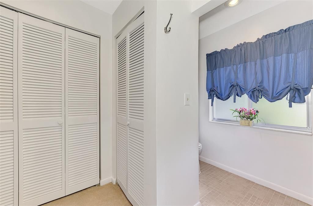 Active With Contract: $239,900 (2 beds, 2 baths, 1507 Square Feet)