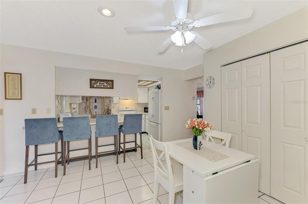 Active With Contract: $239,900 (2 beds, 2 baths, 1507 Square Feet)