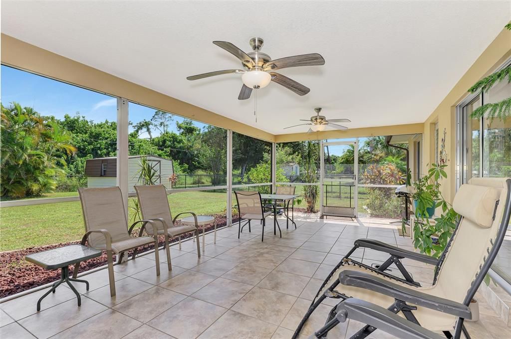 Active With Contract: $239,900 (2 beds, 2 baths, 1507 Square Feet)