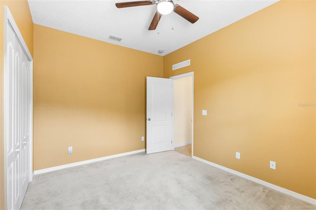 Active With Contract: $299,900 (3 beds, 2 baths, 1614 Square Feet)