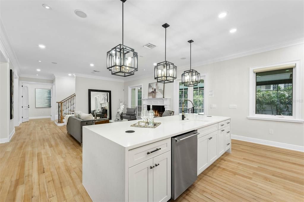 For Rent: $16,550 (8 beds, 6 baths, 7000 Square Feet)