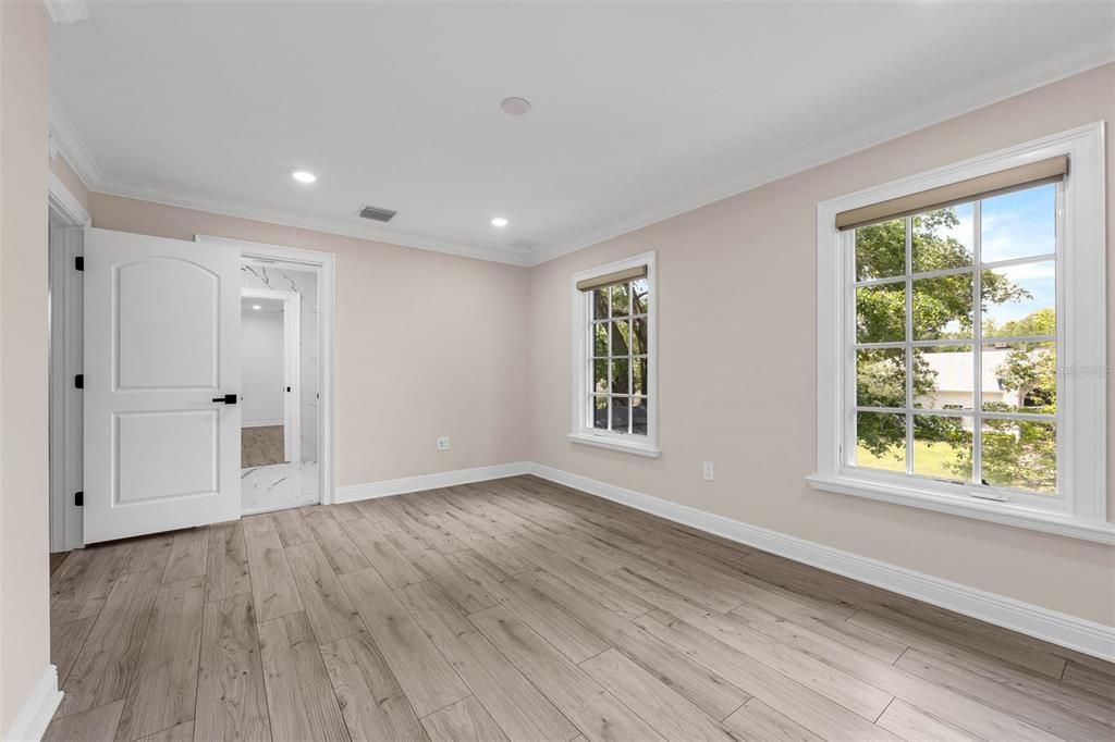 For Rent: $16,550 (8 beds, 6 baths, 7000 Square Feet)