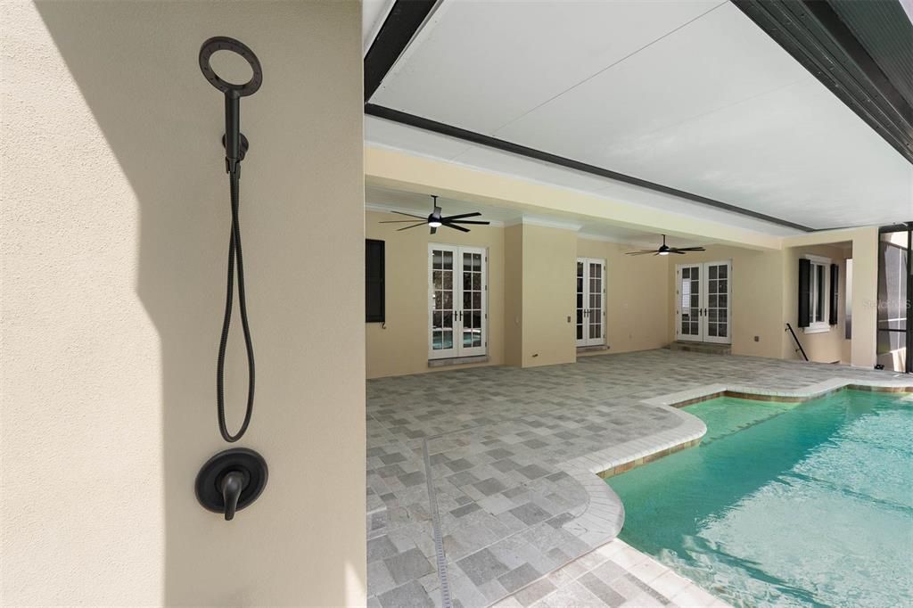 For Rent: $16,550 (8 beds, 6 baths, 7000 Square Feet)