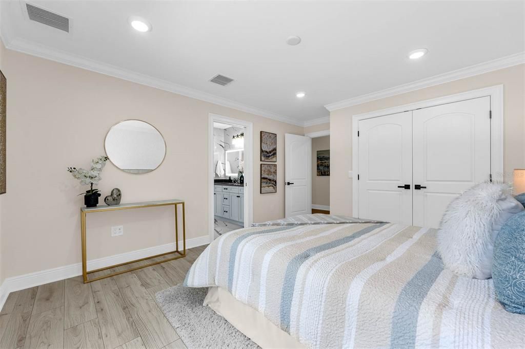 For Rent: $16,550 (8 beds, 6 baths, 7000 Square Feet)