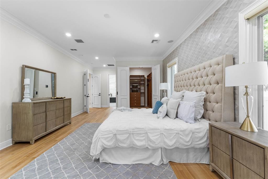 For Rent: $16,550 (8 beds, 6 baths, 7000 Square Feet)