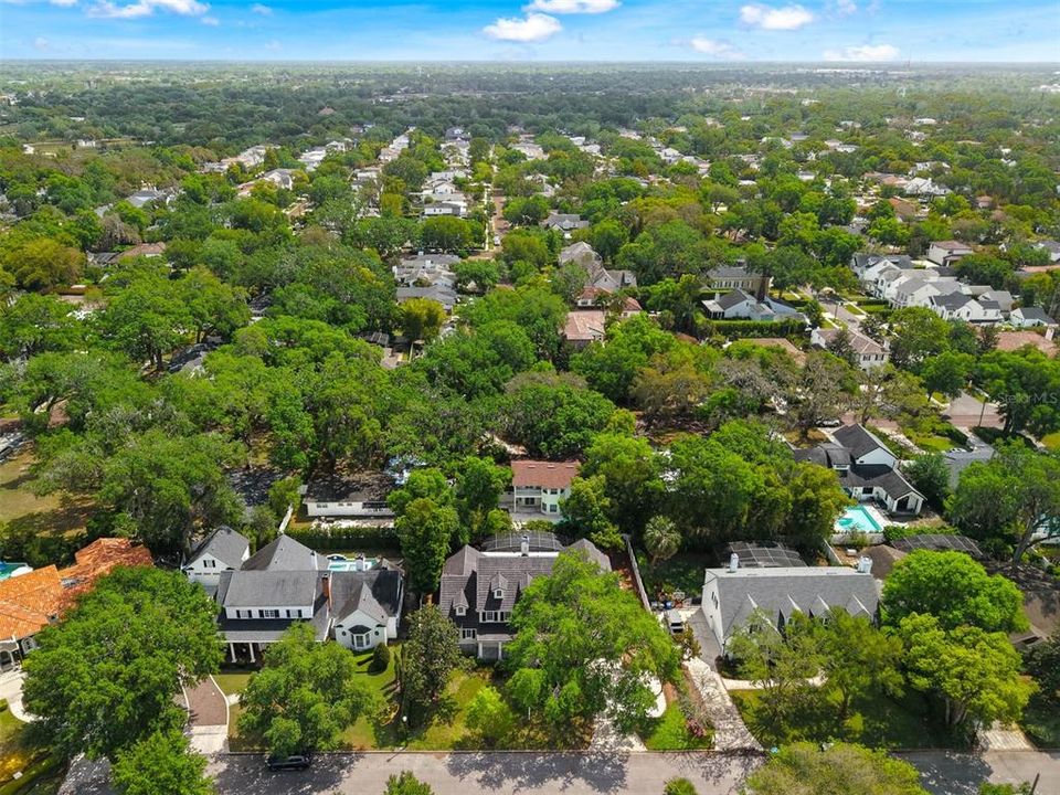 For Rent: $16,550 (8 beds, 6 baths, 7000 Square Feet)