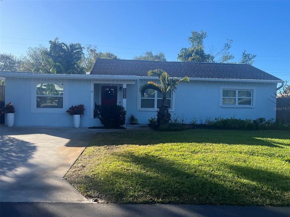 最近租的: $2,950 (3 贝兹, 2 浴室, 1295 平方英尺)