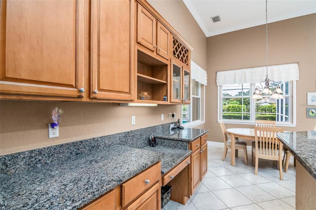 For Sale: $950,000 (4 beds, 3 baths, 2700 Square Feet)