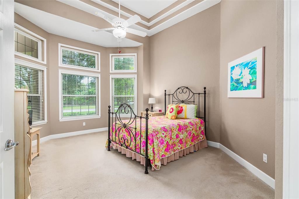 For Sale: $950,000 (4 beds, 3 baths, 2700 Square Feet)