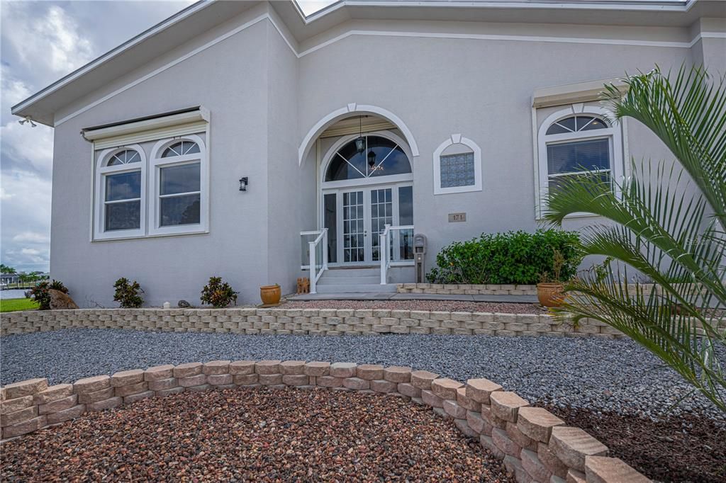 For Sale: $875,000 (4 beds, 3 baths, 2715 Square Feet)