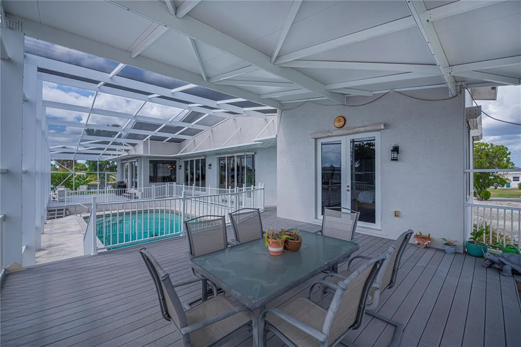 For Sale: $875,000 (4 beds, 3 baths, 2715 Square Feet)