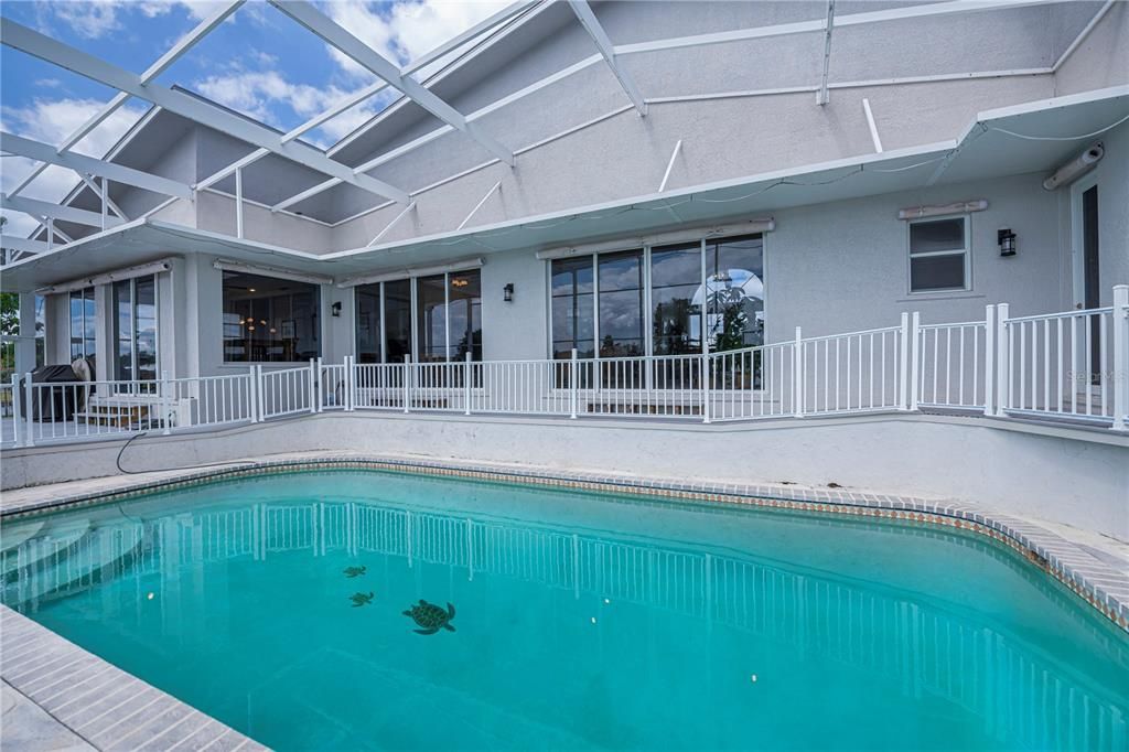 For Sale: $875,000 (4 beds, 3 baths, 2715 Square Feet)