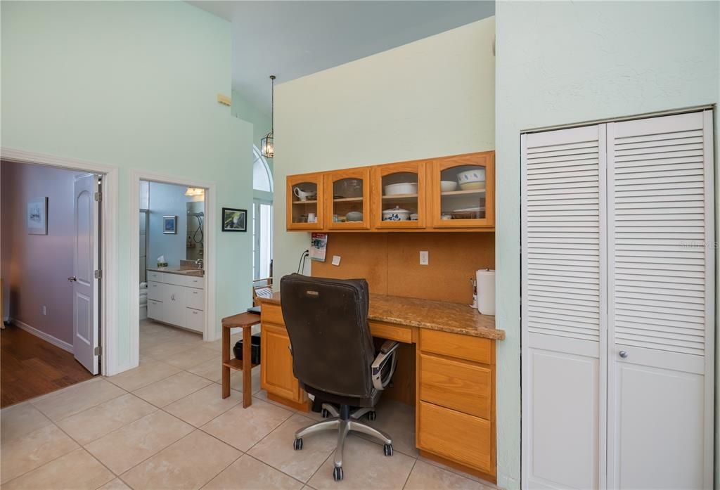 For Sale: $875,000 (4 beds, 3 baths, 2715 Square Feet)