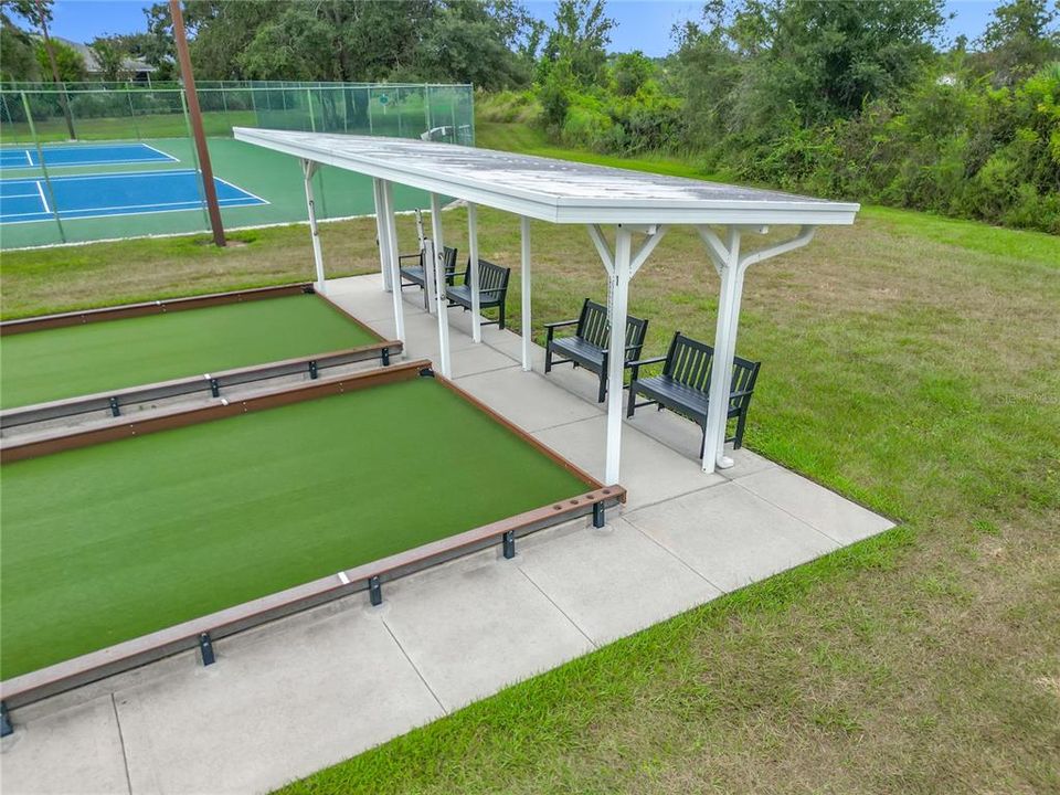 For Sale: $395,000 (3 beds, 3 baths, 2021 Square Feet)