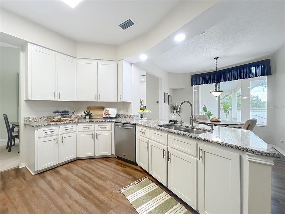 For Sale: $395,000 (3 beds, 3 baths, 2021 Square Feet)