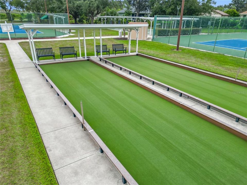 For Sale: $395,000 (3 beds, 3 baths, 2021 Square Feet)