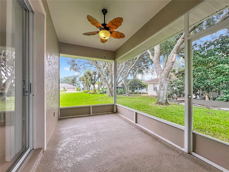 For Sale: $395,000 (3 beds, 3 baths, 2021 Square Feet)