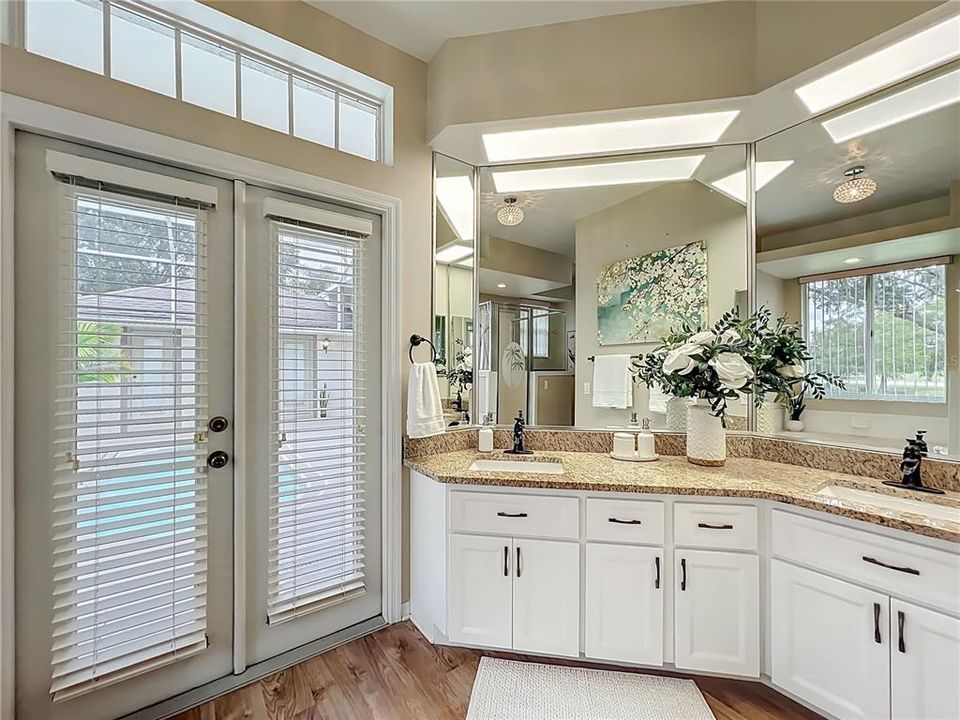 For Sale: $395,000 (3 beds, 3 baths, 2021 Square Feet)