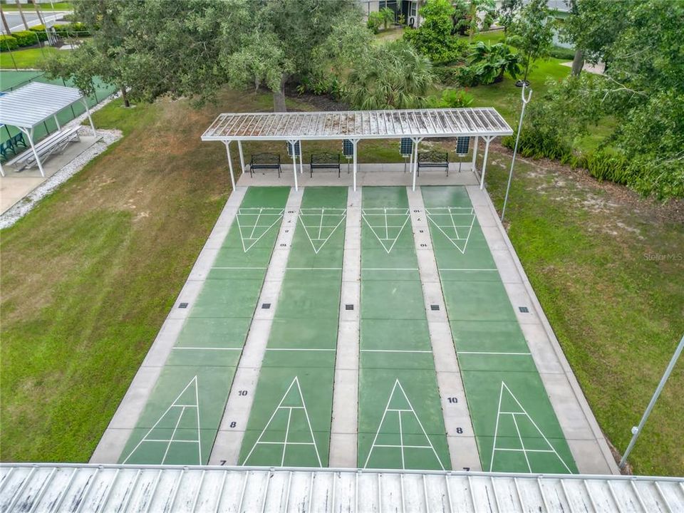 For Sale: $395,000 (3 beds, 3 baths, 2021 Square Feet)