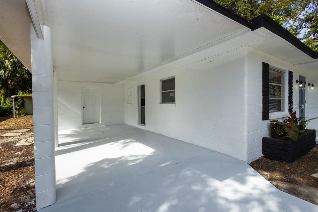 Activo con contrato: $268,000 (3 camas, 1 baños, 1483 Pies cuadrados)