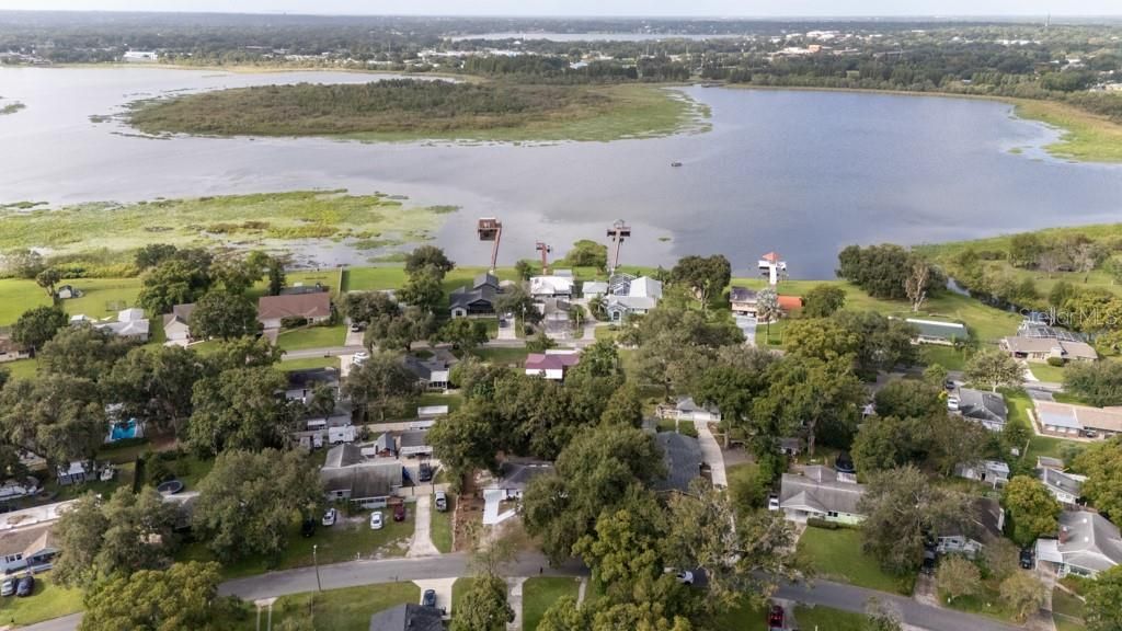 Activo con contrato: $268,000 (3 camas, 1 baños, 1483 Pies cuadrados)