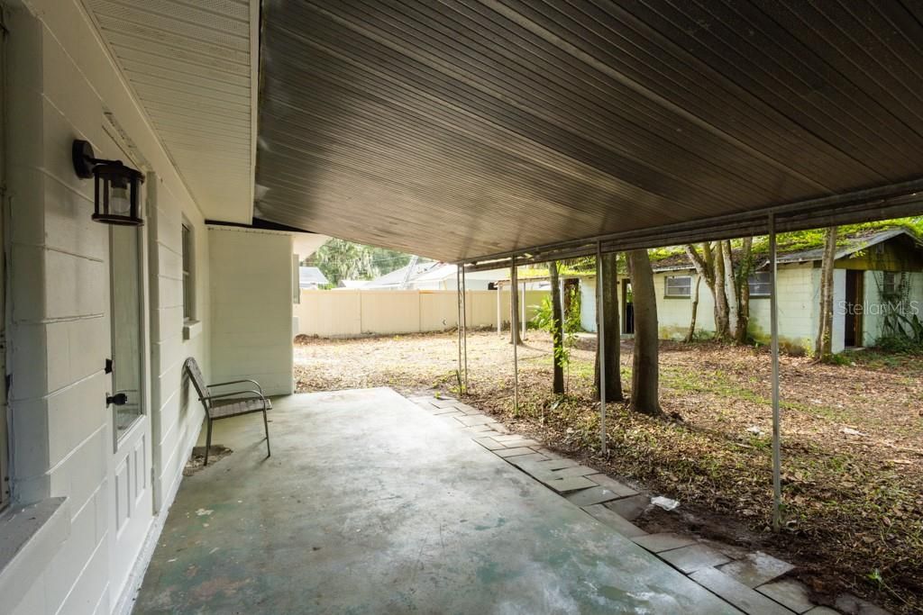 Activo con contrato: $268,000 (3 camas, 1 baños, 1483 Pies cuadrados)