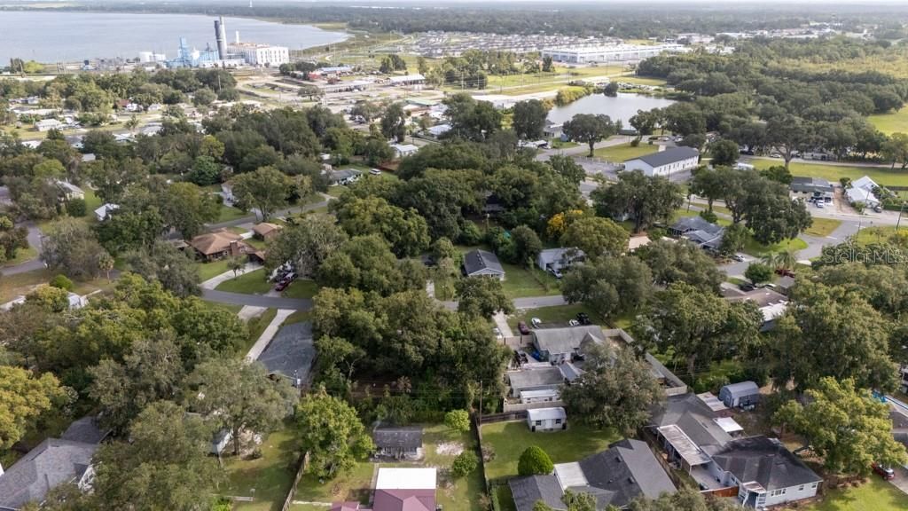 Activo con contrato: $268,000 (3 camas, 1 baños, 1483 Pies cuadrados)